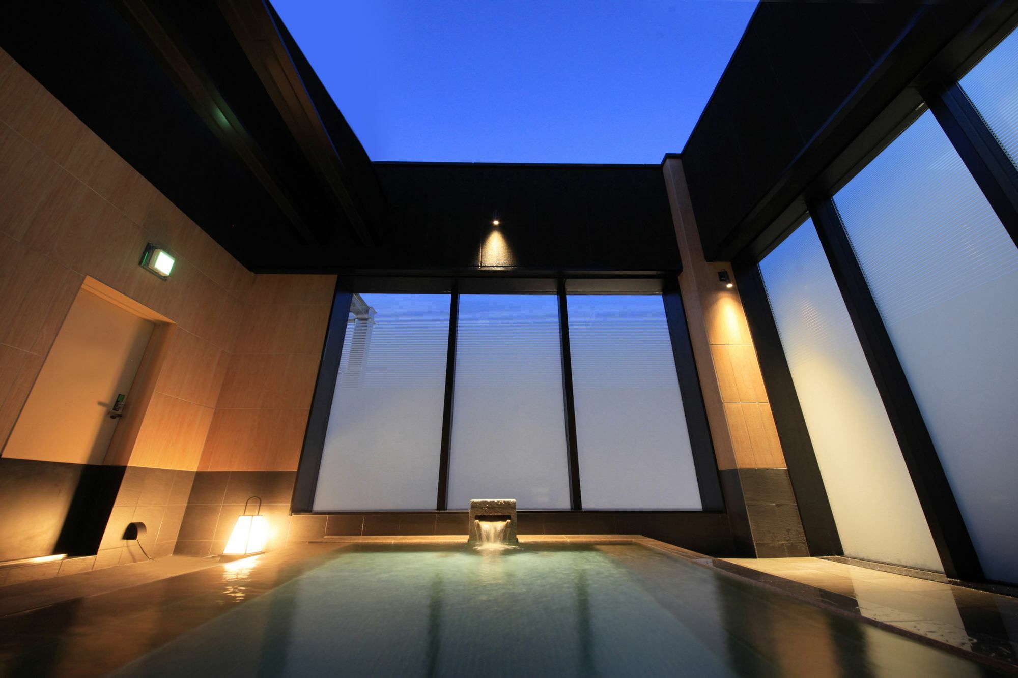 Candeo Hotels Tokyo Shimbashi Exterior photo